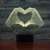 3D-LED-nocna-lampa-srdce-z-ruk